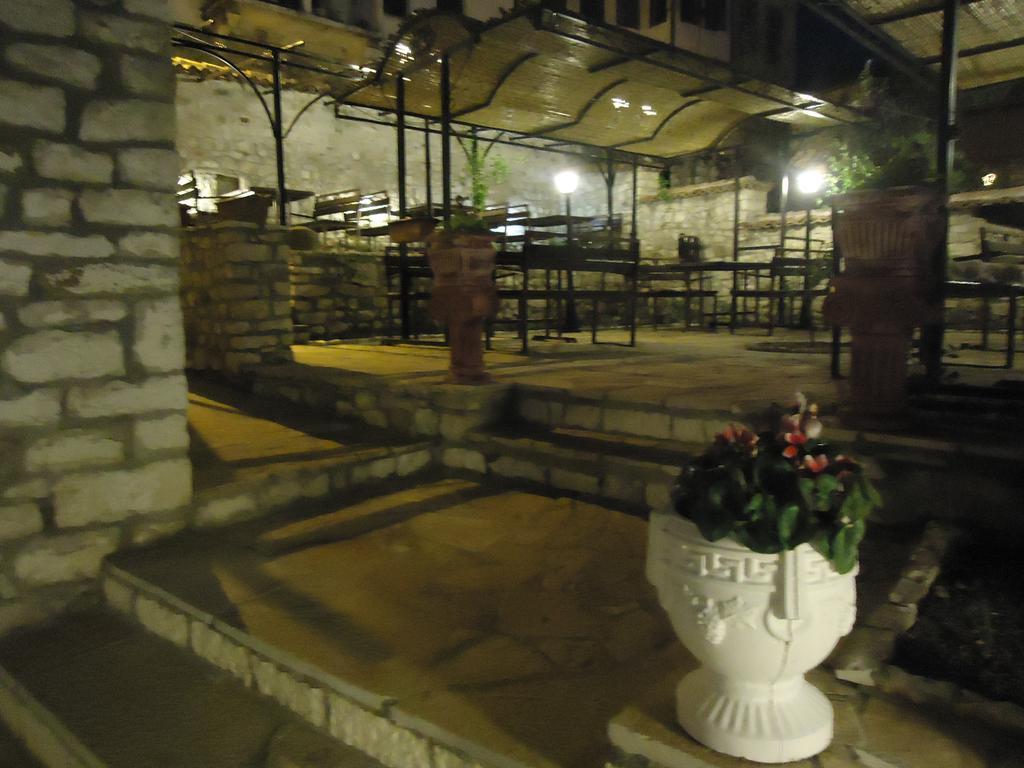 Hotel Klea เบราท ภายนอก รูปภาพ