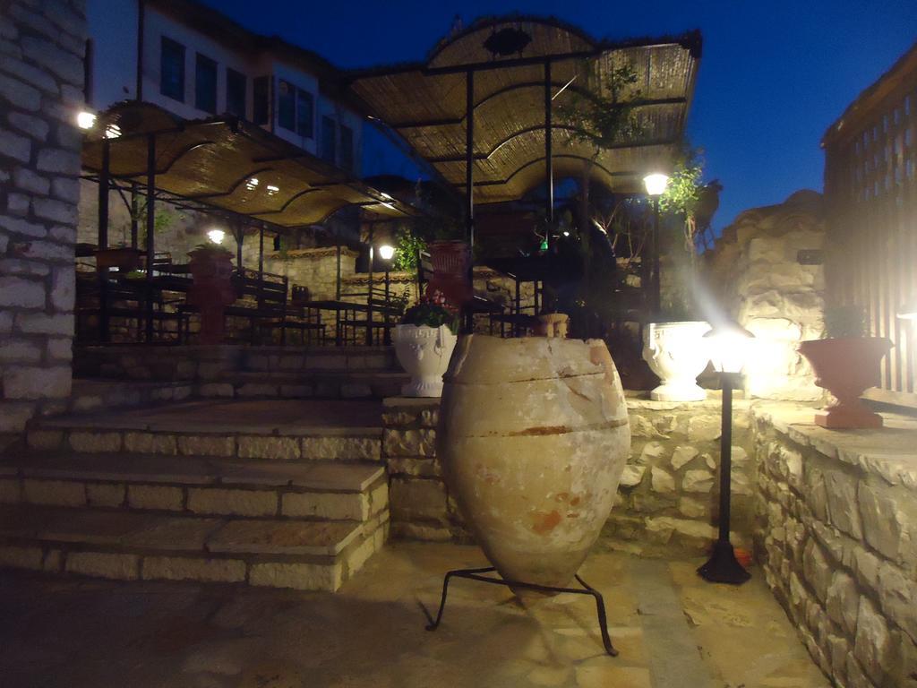 Hotel Klea เบราท ภายนอก รูปภาพ